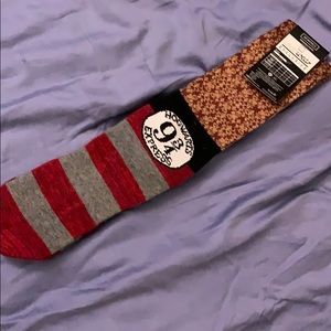 Hogwarts Gryffindor 9&3/4 Crew Socks